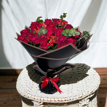 Chic Red Symphony, 20 Roses, Hypericum, Eucalyptus, Black Wrapping, Red Ribbon